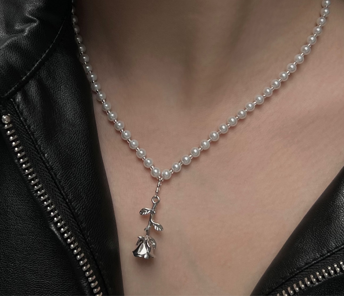 White Rose Necklace